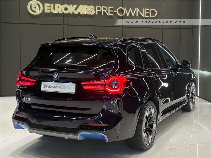 BMW iX3 Electric Inspiring Sunroof