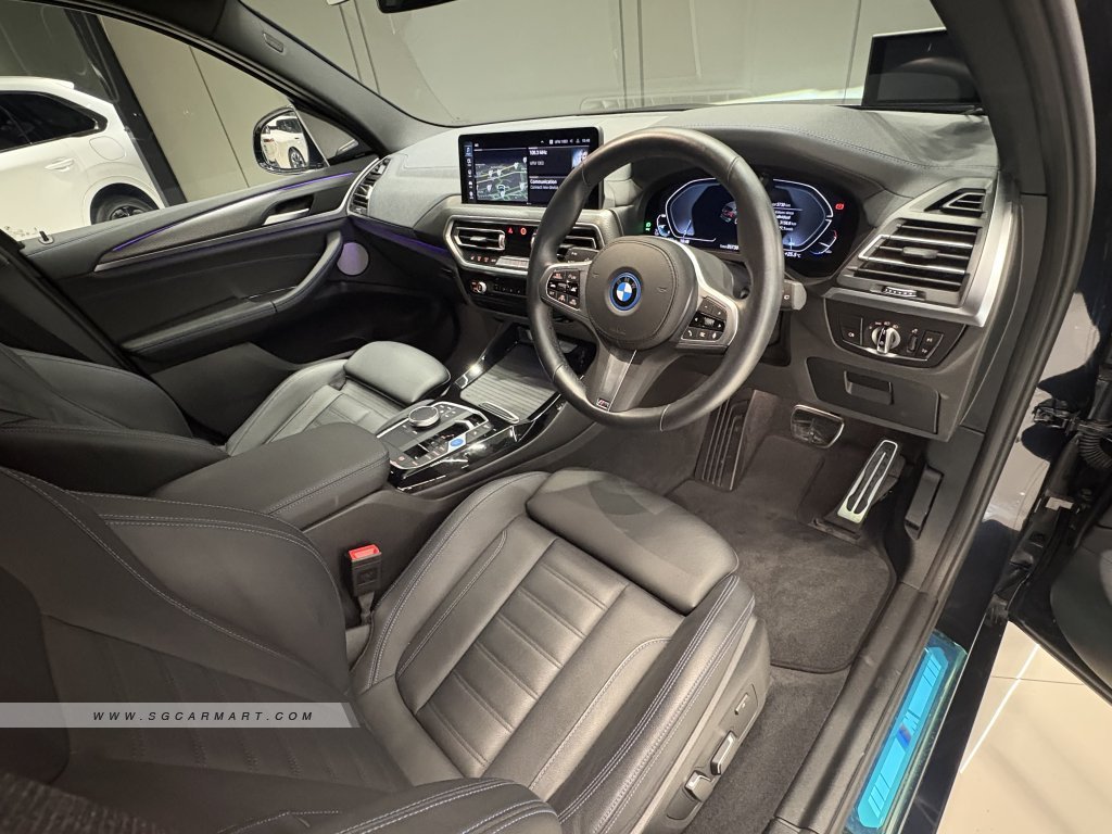 BMW iX3 Electric Inspiring Sunroof