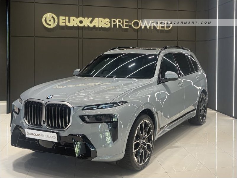 BMW X7 xDrive40i M-Sport 7-Seater