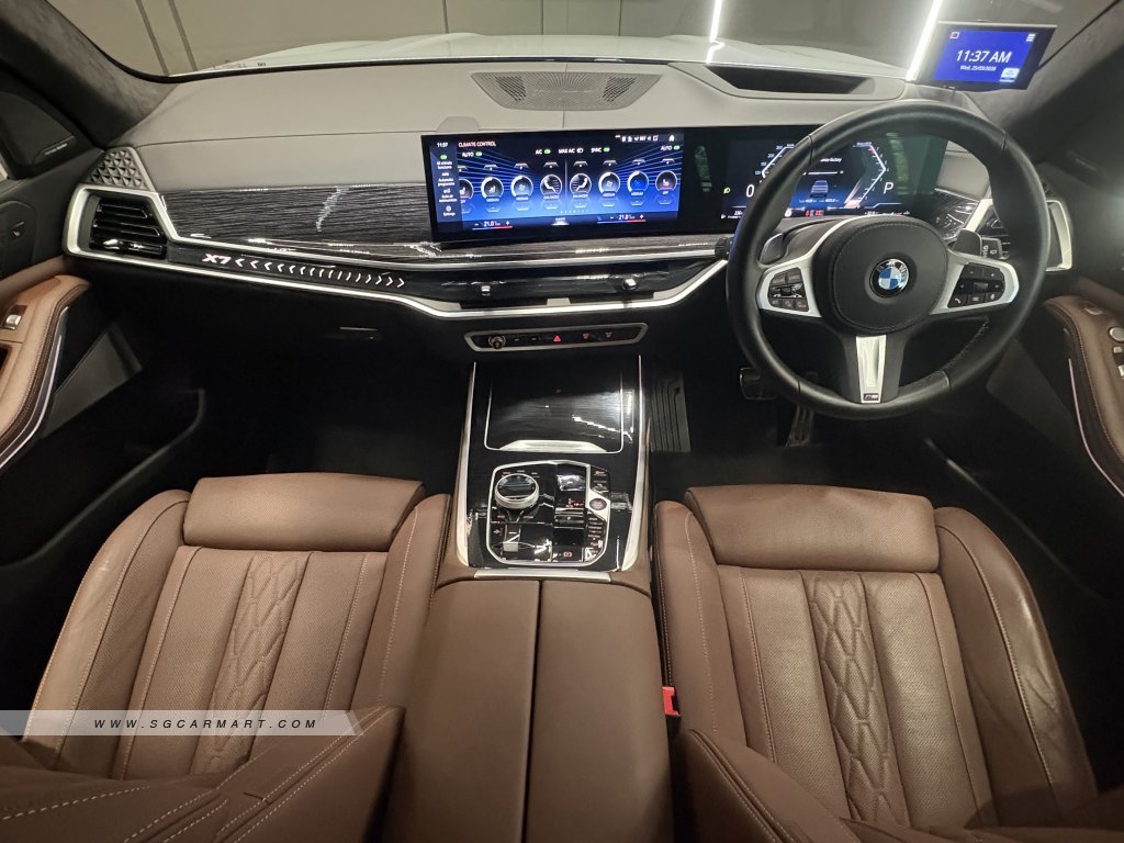 BMW X7 xDrive40i M-Sport 7-Seater