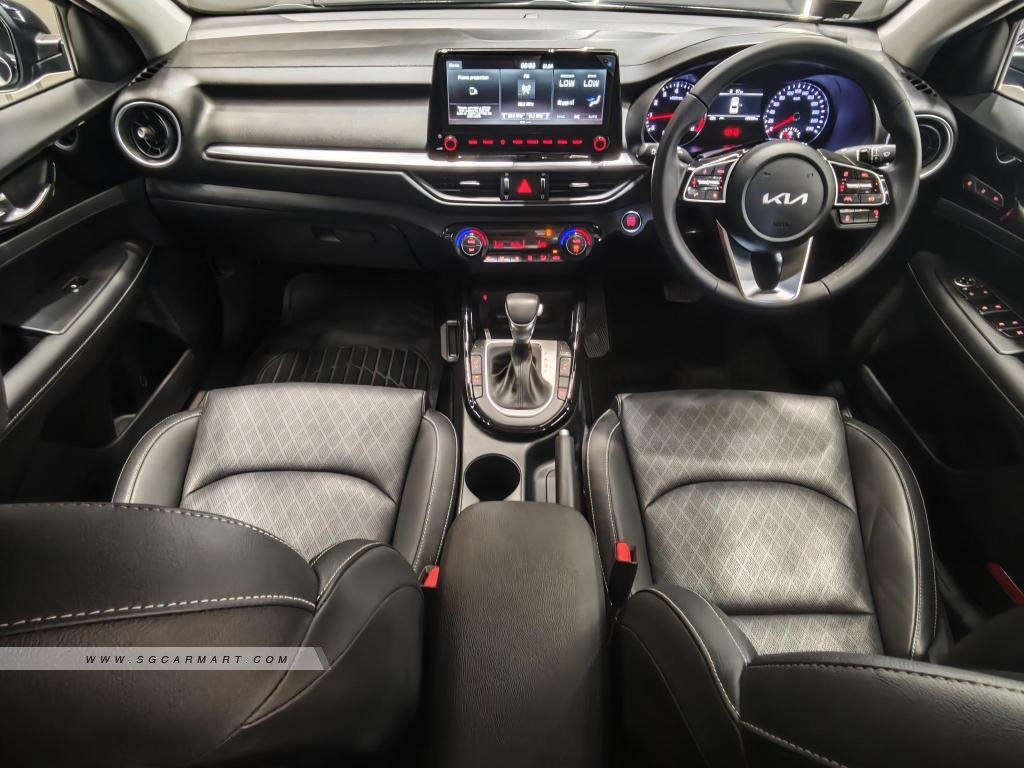 Kia Cerato 1.6A Smartstream SX Sunroof