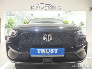 MG ZS Electric Trophy Panoramic Roof