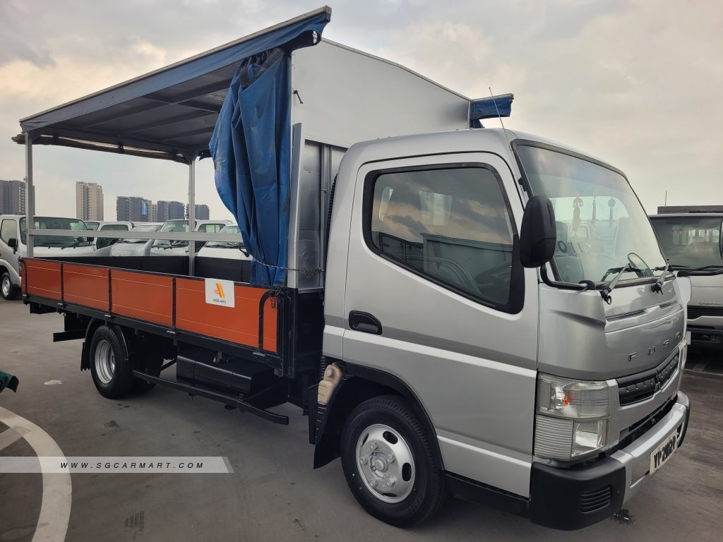 Mitsubishi Fuso Canter 2016 photo 2