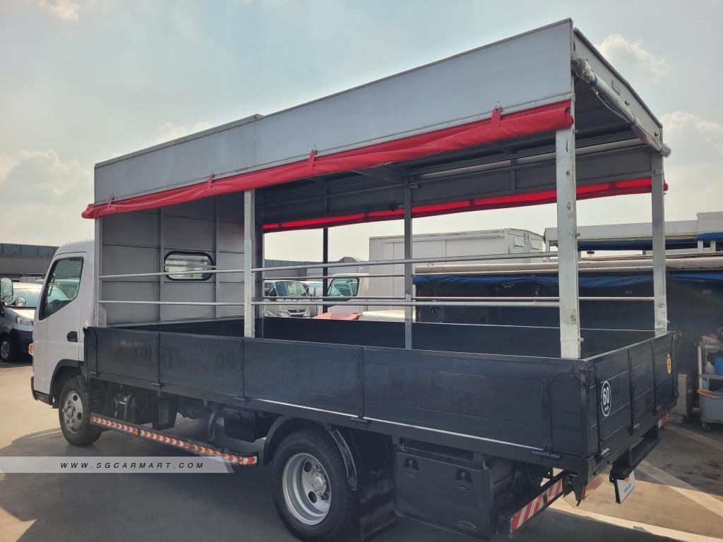 Mitsubishi Fuso Canter 2017 photo 5