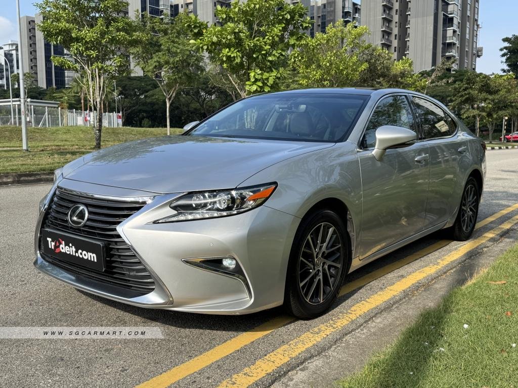 Lexus Es250 2018 photo 2
