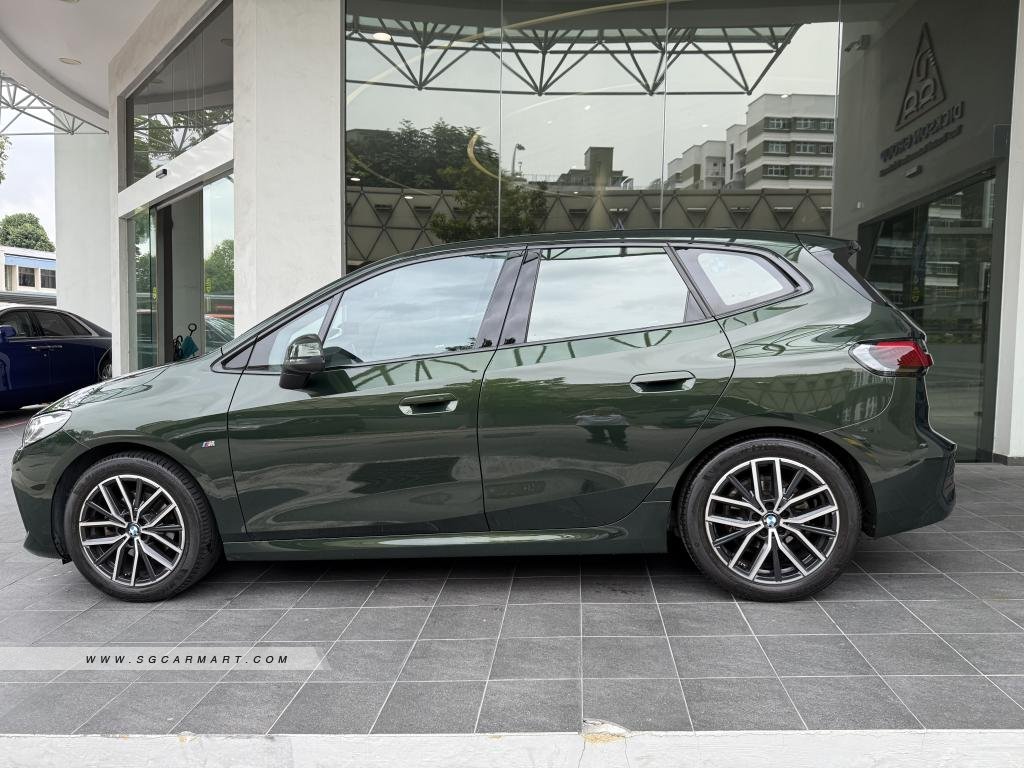 BMW 5 Series 523i Highline - Side Front