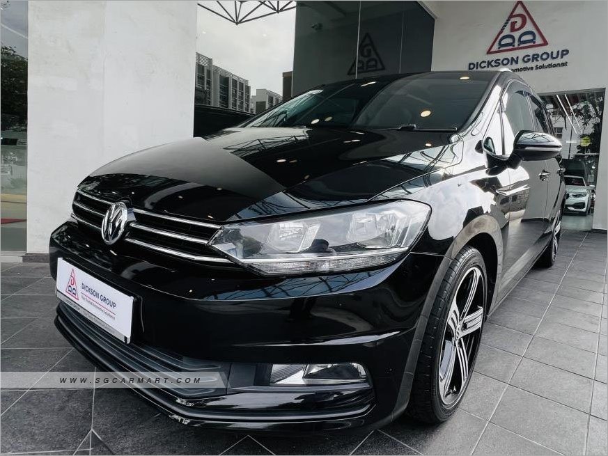 BMW 5 Series 523i Highline - Front