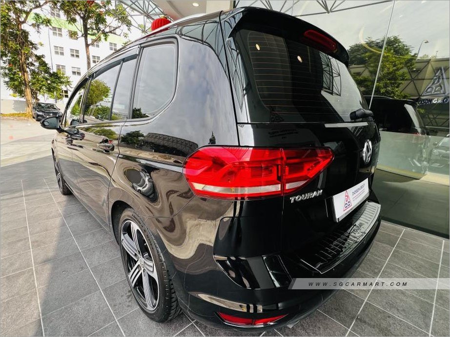 BMW 5 Series 523i Highline - Side Front