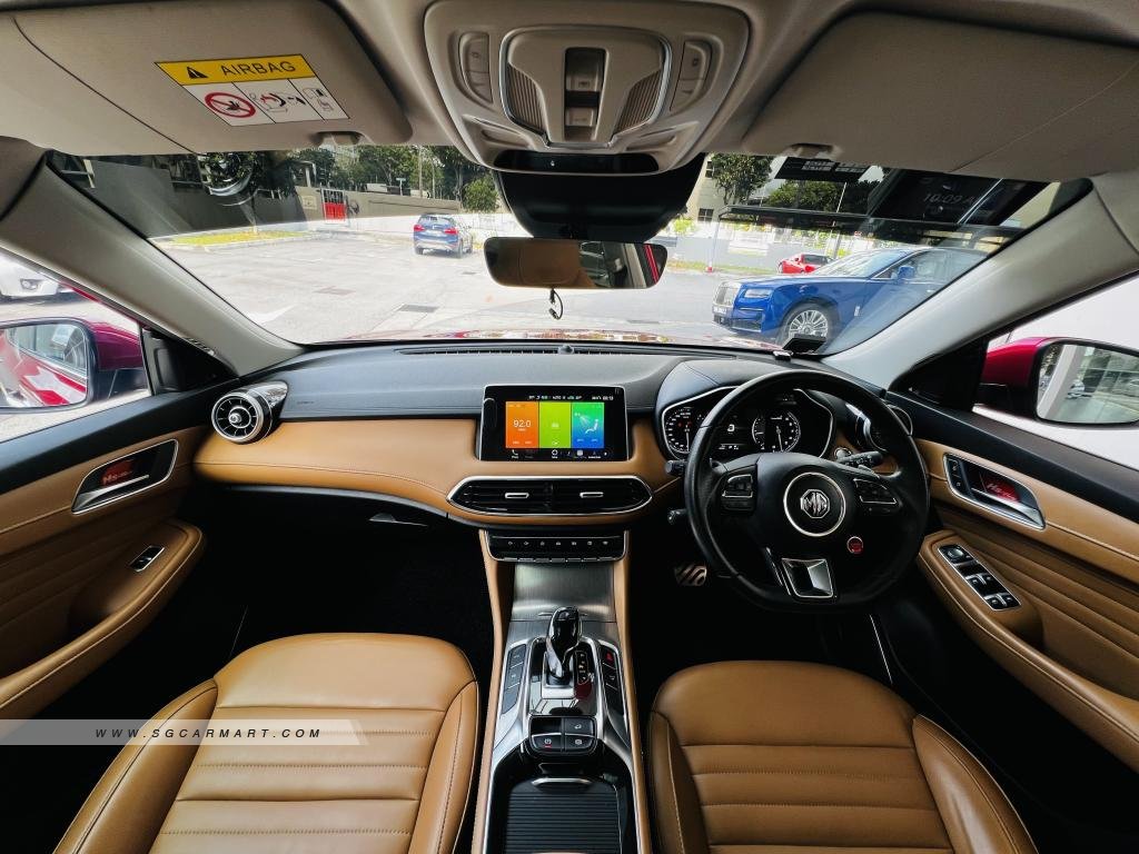 BMW 5 Series 523i Highline - Side Front