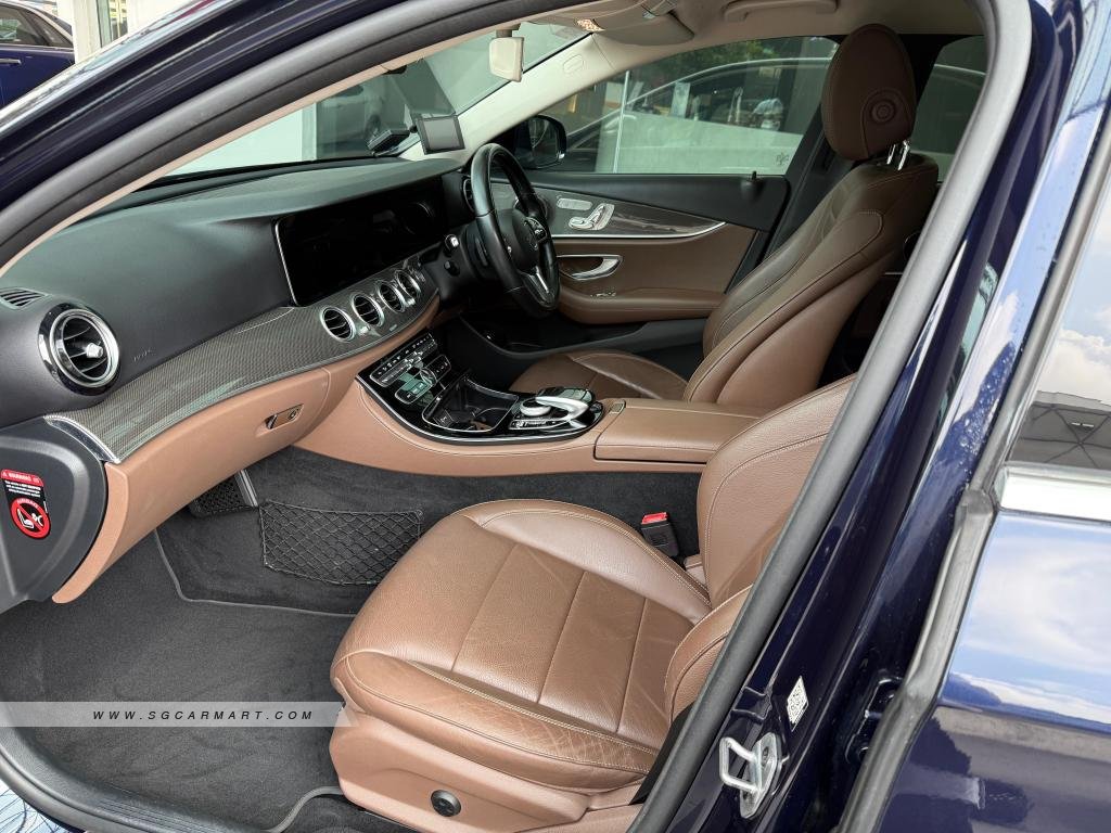 BMW 5 Series 523i Highline - Side Front