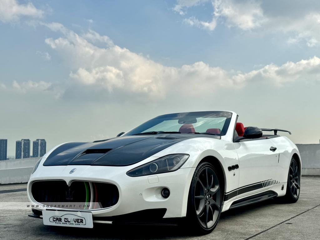 Maserati Grancabrio 2012 photo 2
