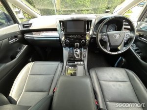 Toyota Alphard Hybrid 2.5A SR C-Package