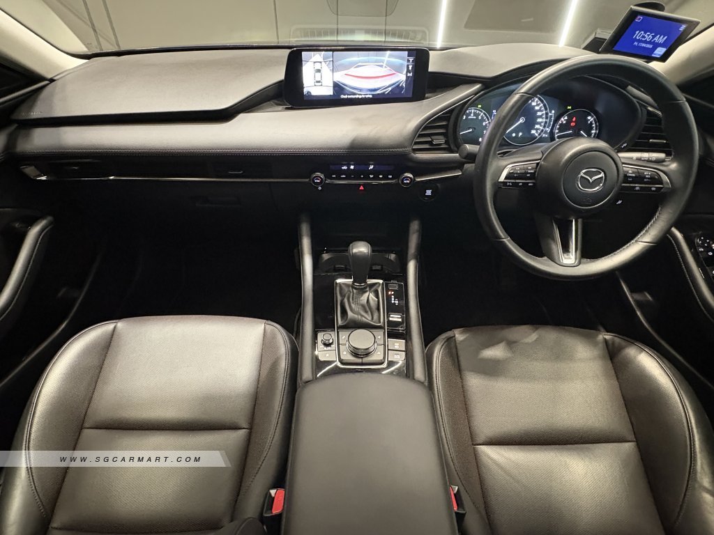 Mazda 3 Mild Hybrid 1.5A Luxury Sunroof