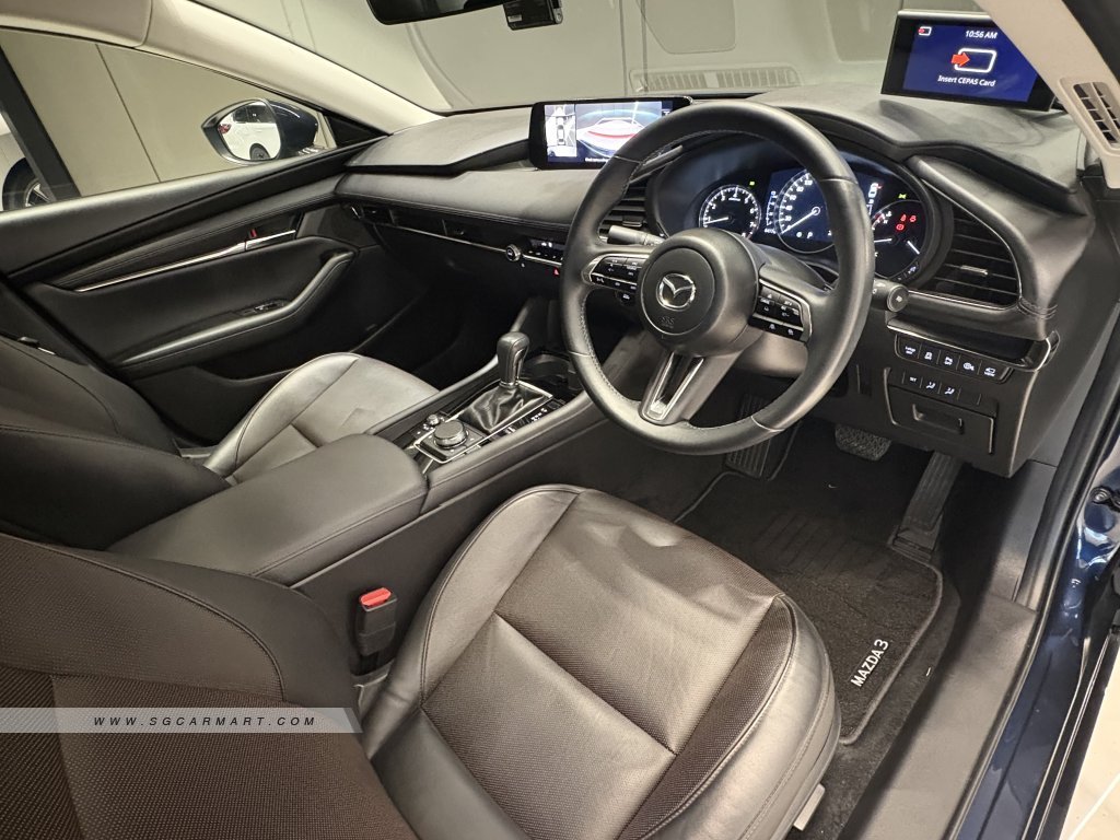 Mazda 3 Mild Hybrid 1.5A Luxury Sunroof