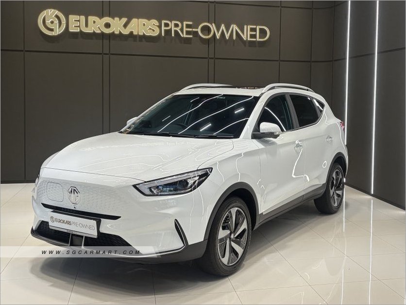 MG ZS Electric Trophy Panoramic Roof