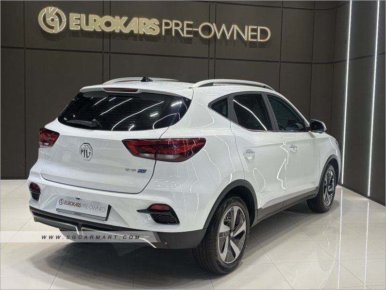 MG ZS Electric Trophy Panoramic Roof