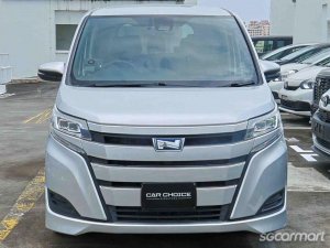 Toyota Noah Hybrid 1.8A X