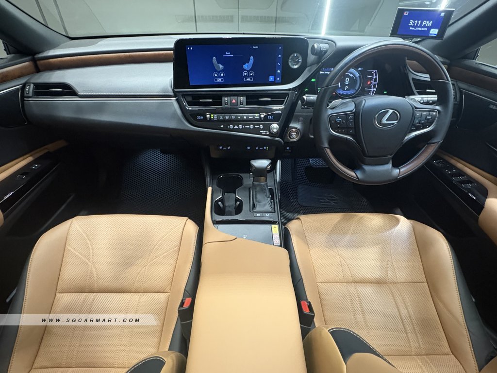 Lexus ES300H Luxury Sunroof