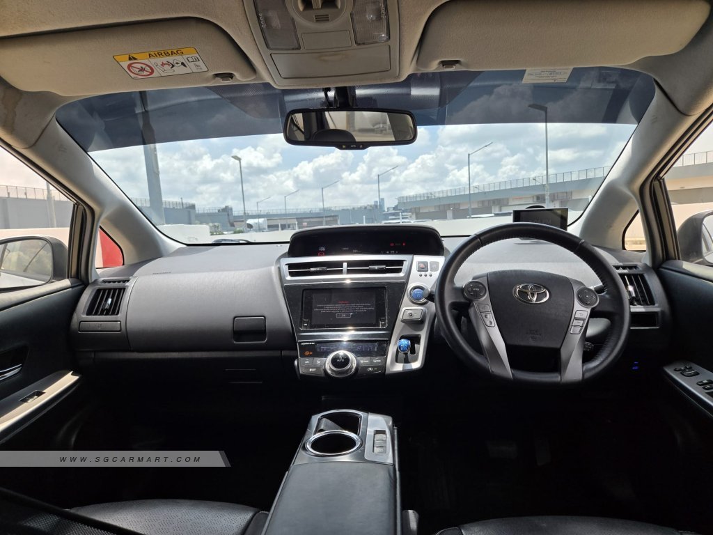 Toyota Prius Plus 2020 photo 5