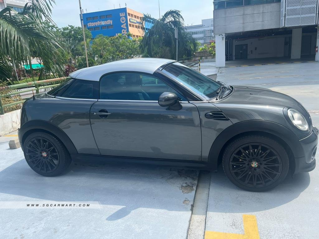 Mini Cooper Coupe 2011 photo 2