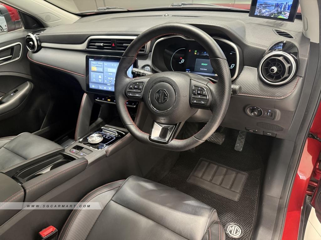 MG ZS Electric Trophy Panoramic Roof