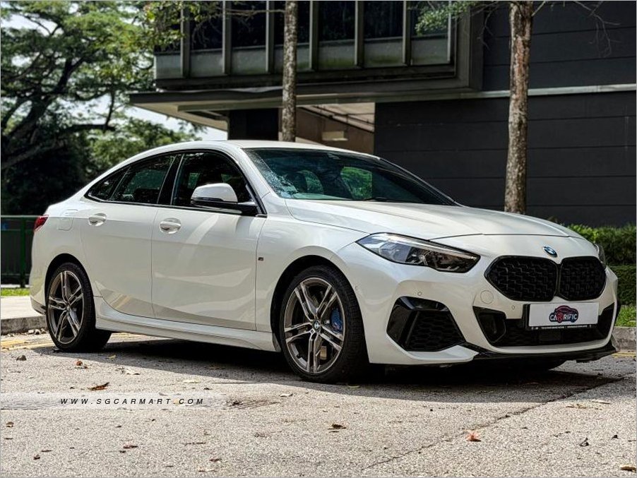 BMW M235I 2021 photo 2