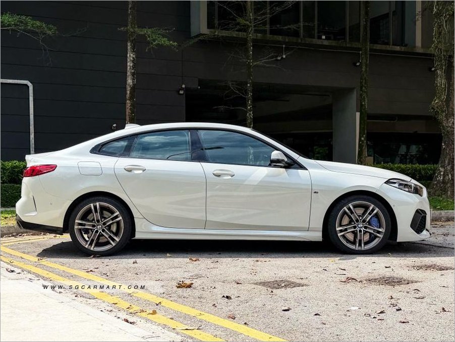 BMW M235I 2021 photo 3