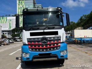 Mercedes-Benz Arocs 3243K