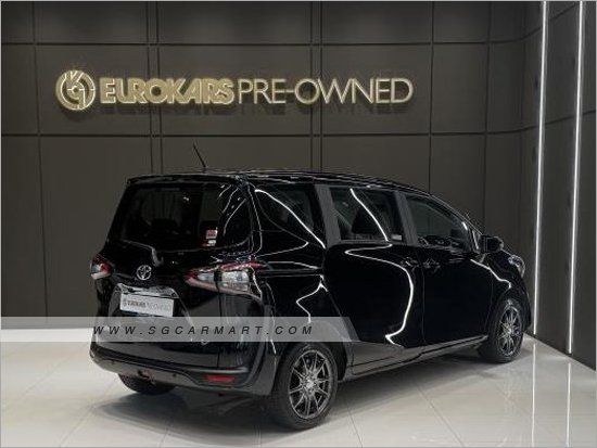 Toyota Sienta 1.5A Elegance