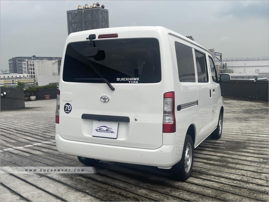 Toyota Townace 2022 photo 3