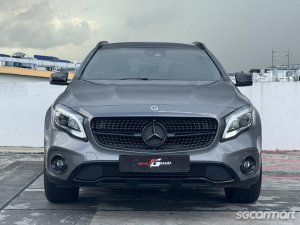 Mercedes-Benz GLA-Class GLA180 Urban Edition Plus Sunroof-thumbnail