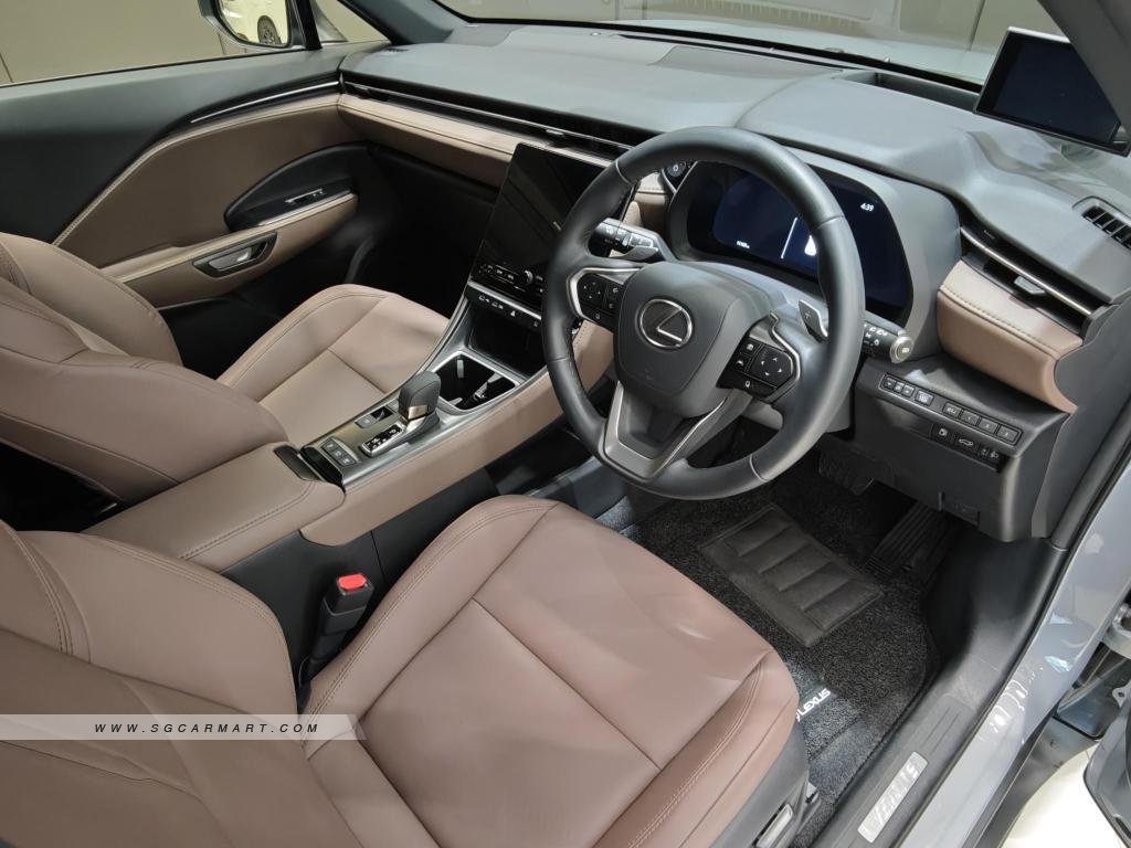 Lexus LBX Hybrid 1.5A Elegant