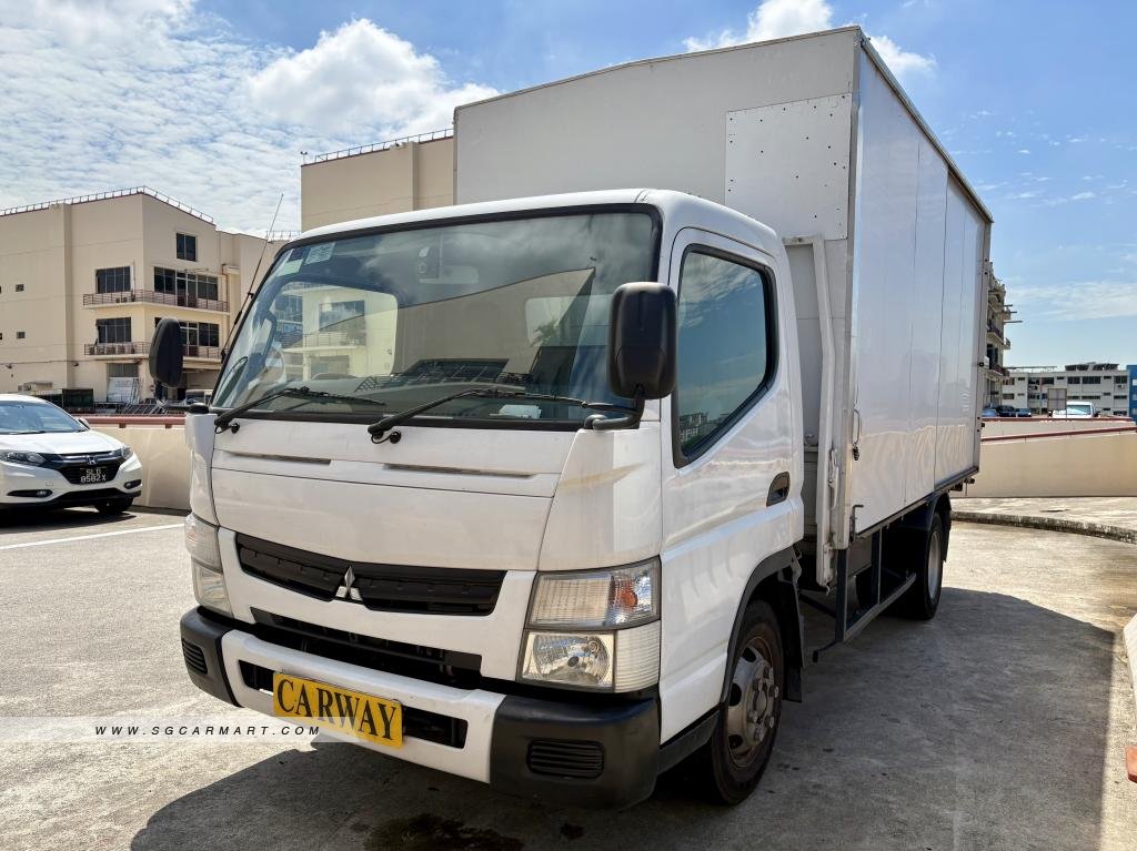 Mitsubishi Fuso Canter 2017 photo 2