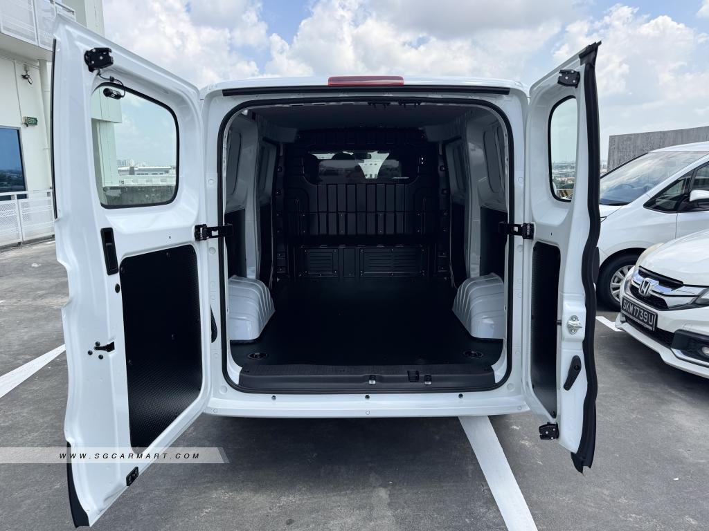 Maxus Edeliver	5 2026 photo 4