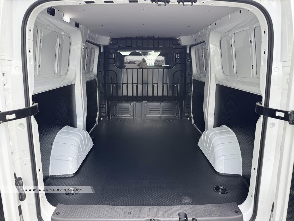 Maxus Edeliver	5 2026 photo 5