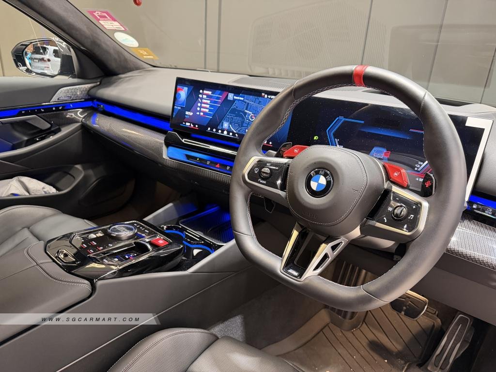 BMW M5 Sedan Plug-in Hybrid 4.4A M xDrive