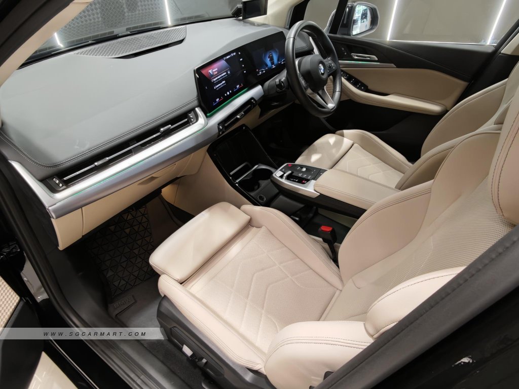 BMW 2 Series 216i Active Tourer Inspiring