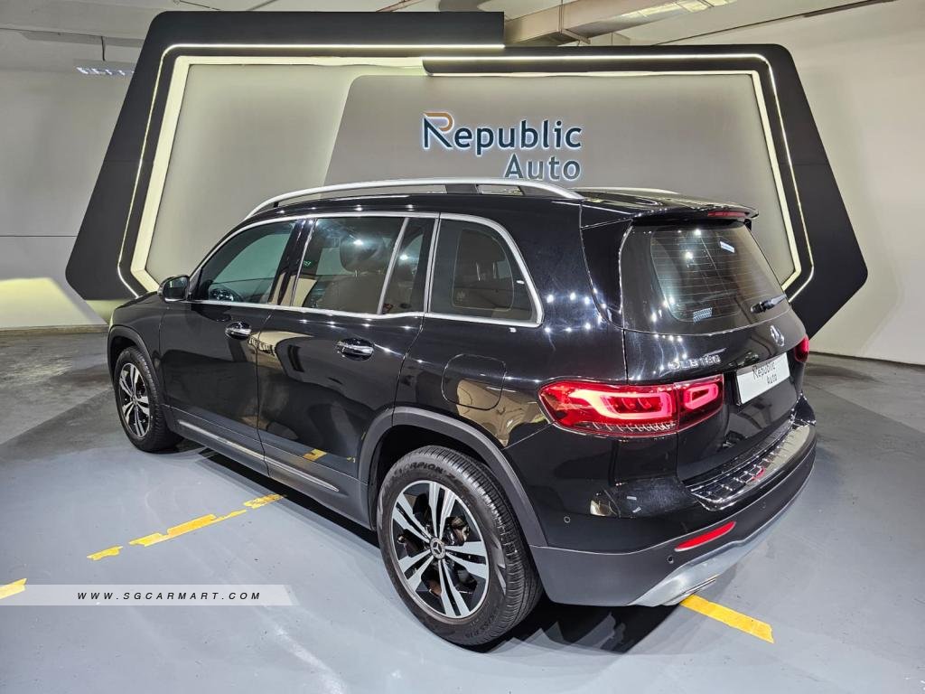 Mercedes-Benz Glb180 2022 photo 3