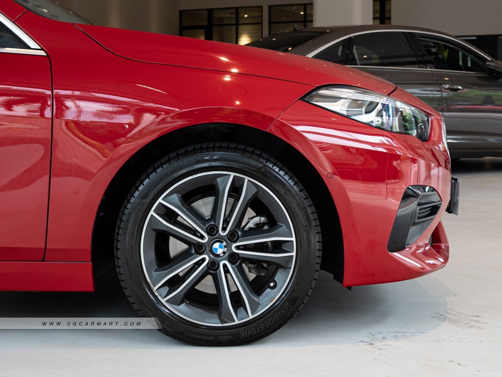 BMW 216I 2023 photo 4