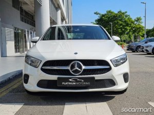 Mercedes-Benz A-Class A180 Progressive-thumbnail
