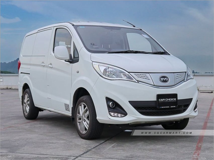 BYD T3 2021 photo 2