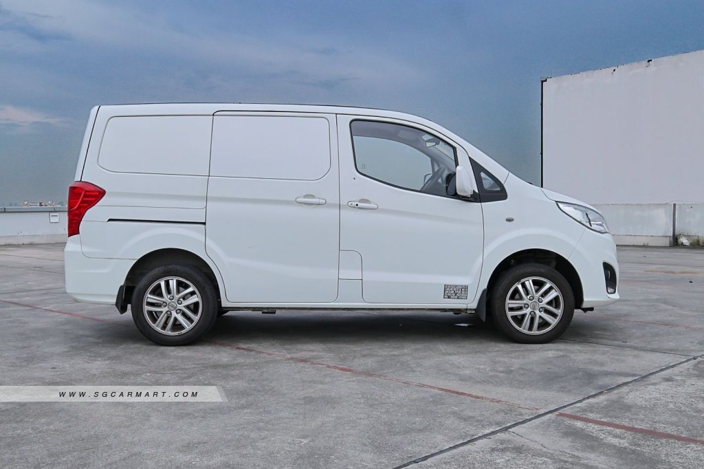 BYD T3 2021 photo 3