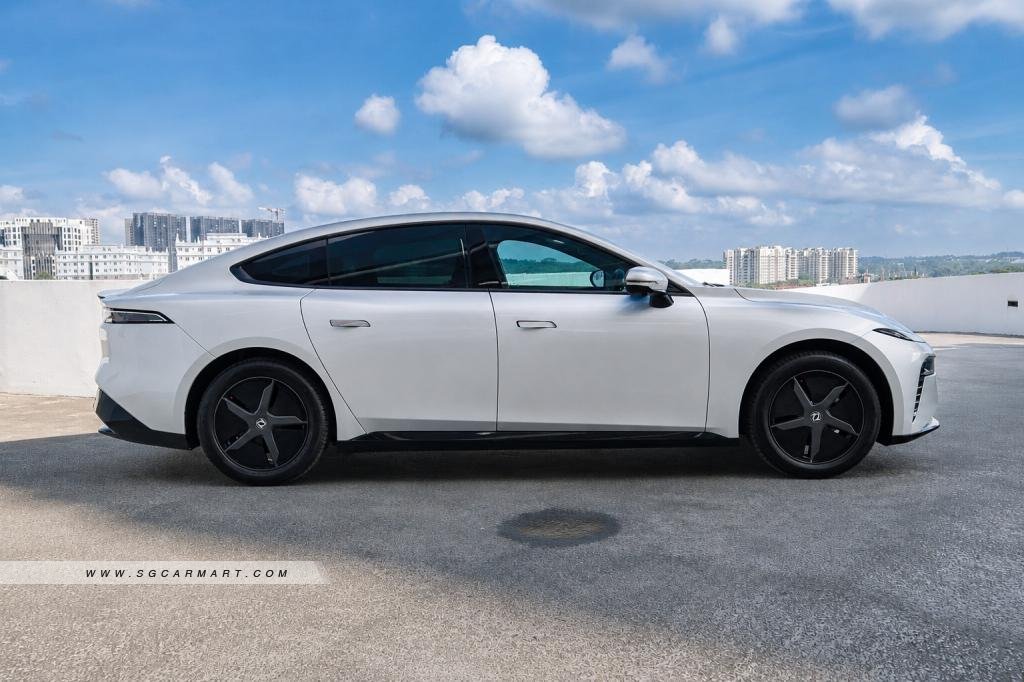 Dongfeng 007 2025 photo 3
