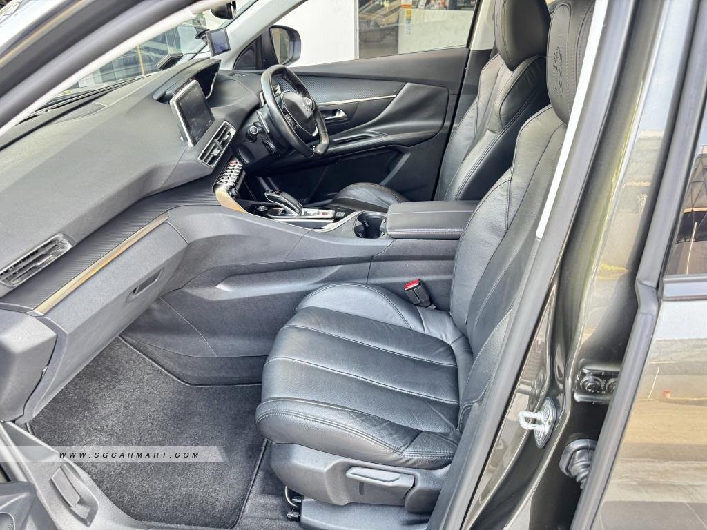BMW 5 Series 523i Highline - Side Front