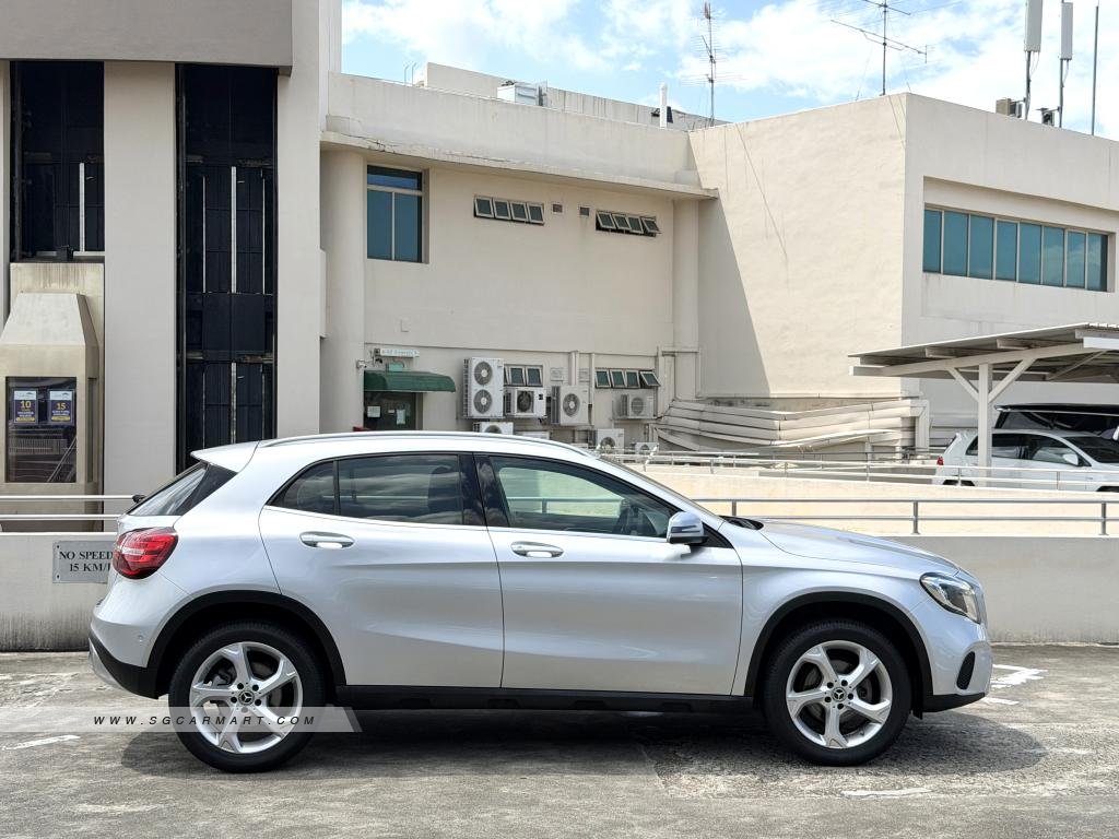 Mercedes-Benz Gla180 2019 photo 2