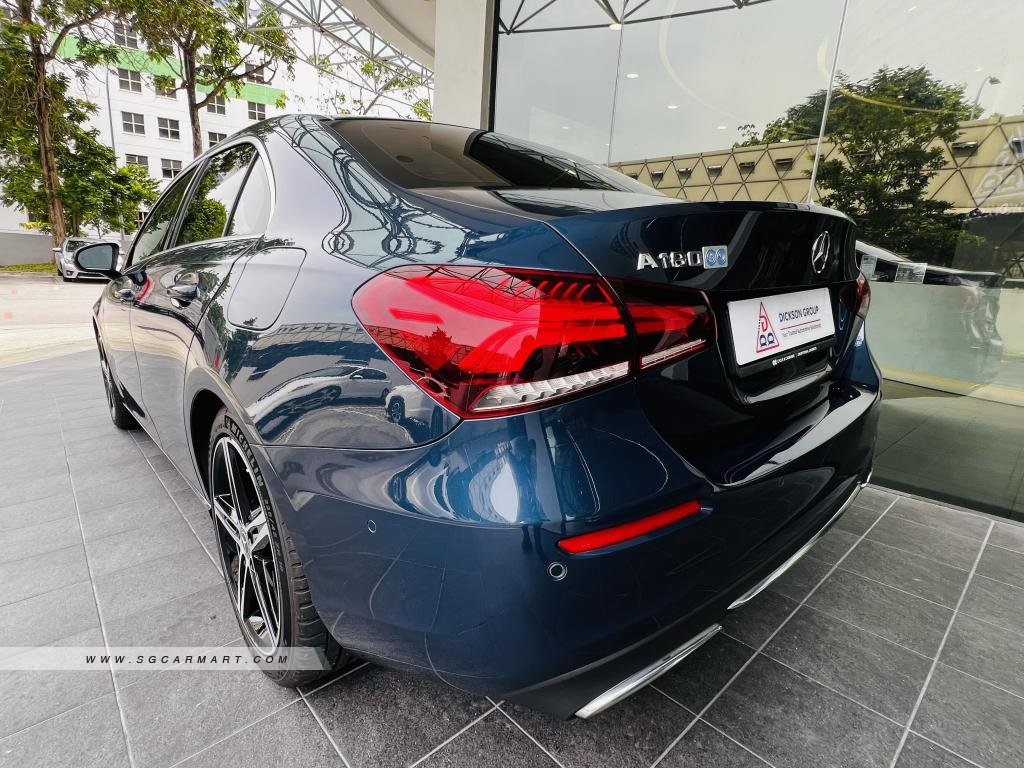 BMW 5 Series 523i Highline - Side Front