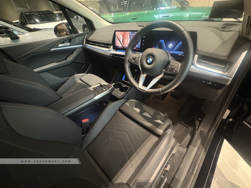 BMW 2 Series 216i Active Tourer Inspiring