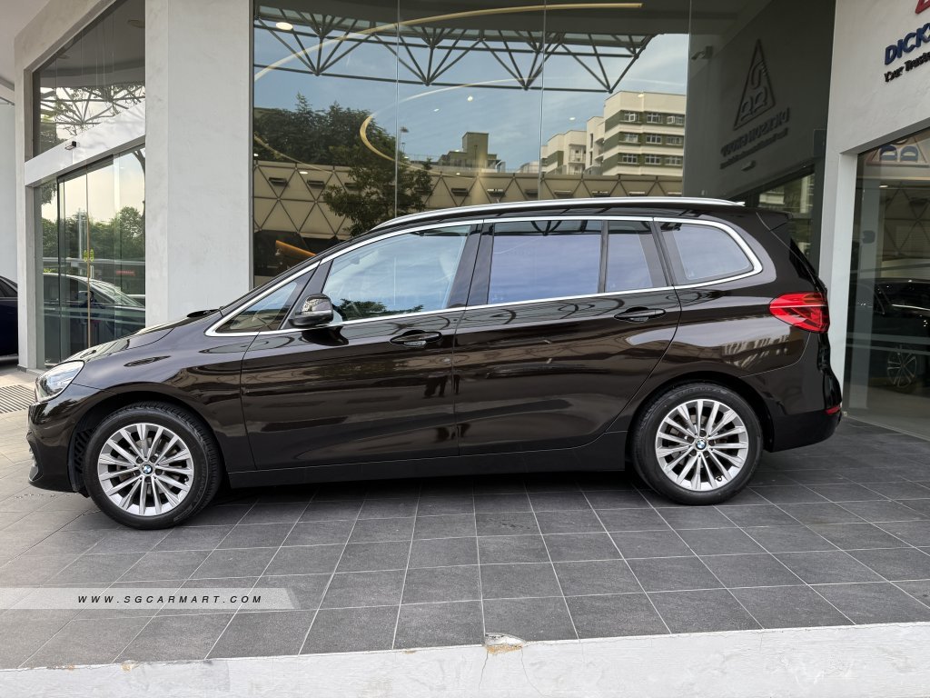 BMW 5 Series 523i Highline - Side Front
