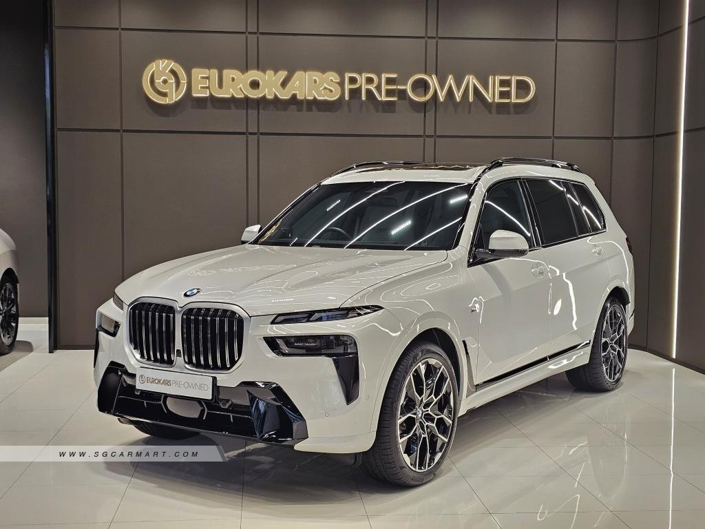 BMW X7 xDrive40i M-Sport 7-Seater