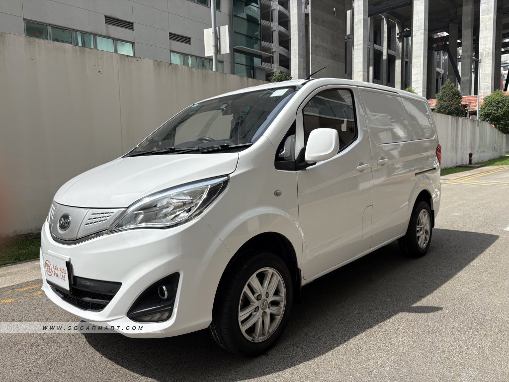 BYD T3 2023 photo 3